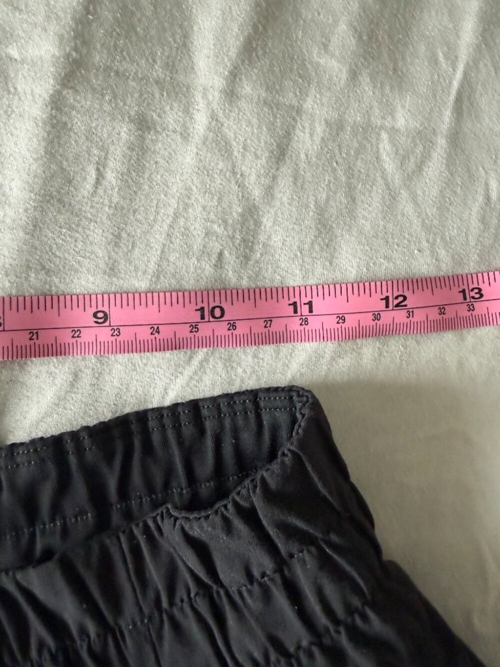 Lululemon Speed Up Short 2.5" Low Rise Size 6 - Picture 12 of 12